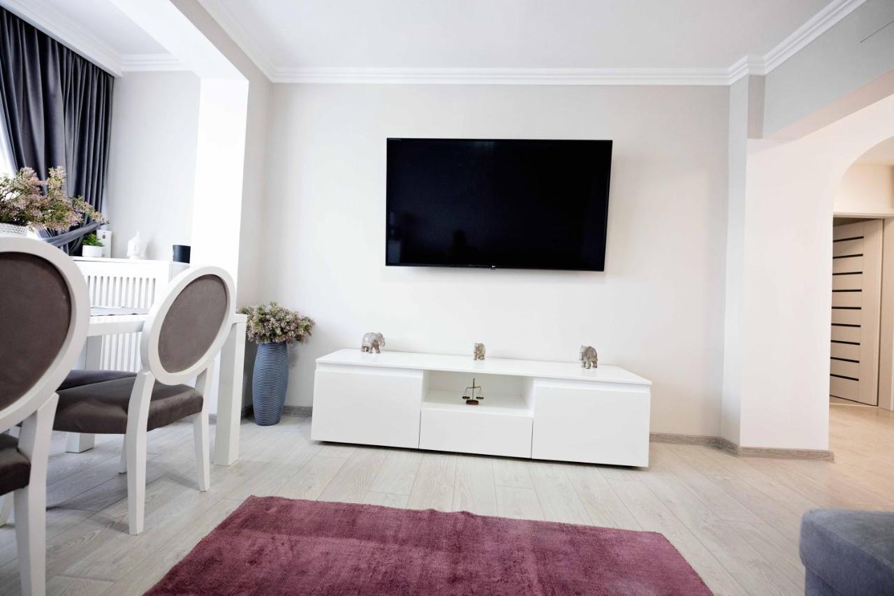 Joyful Apartment ทิมิชัวรา ภายนอก รูปภาพ