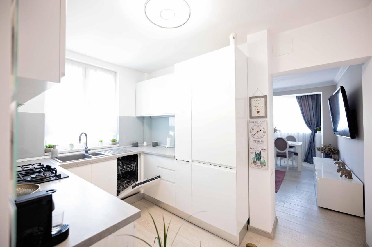 Joyful Apartment ทิมิชัวรา ภายนอก รูปภาพ