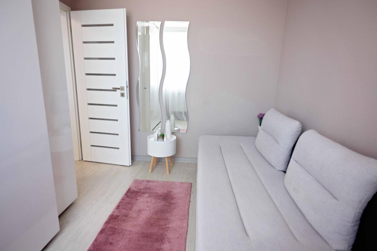 Joyful Apartment ทิมิชัวรา ภายนอก รูปภาพ