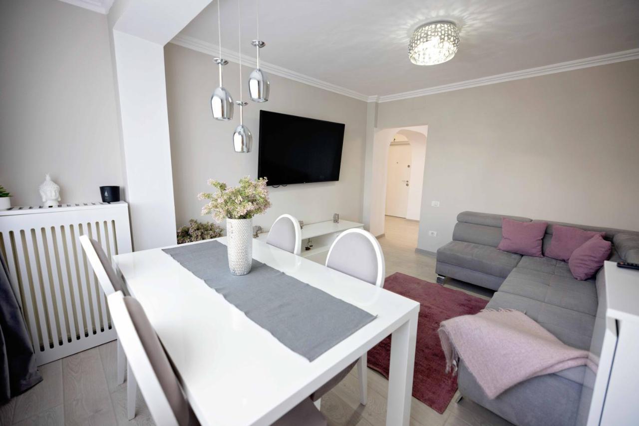 Joyful Apartment ทิมิชัวรา ภายนอก รูปภาพ