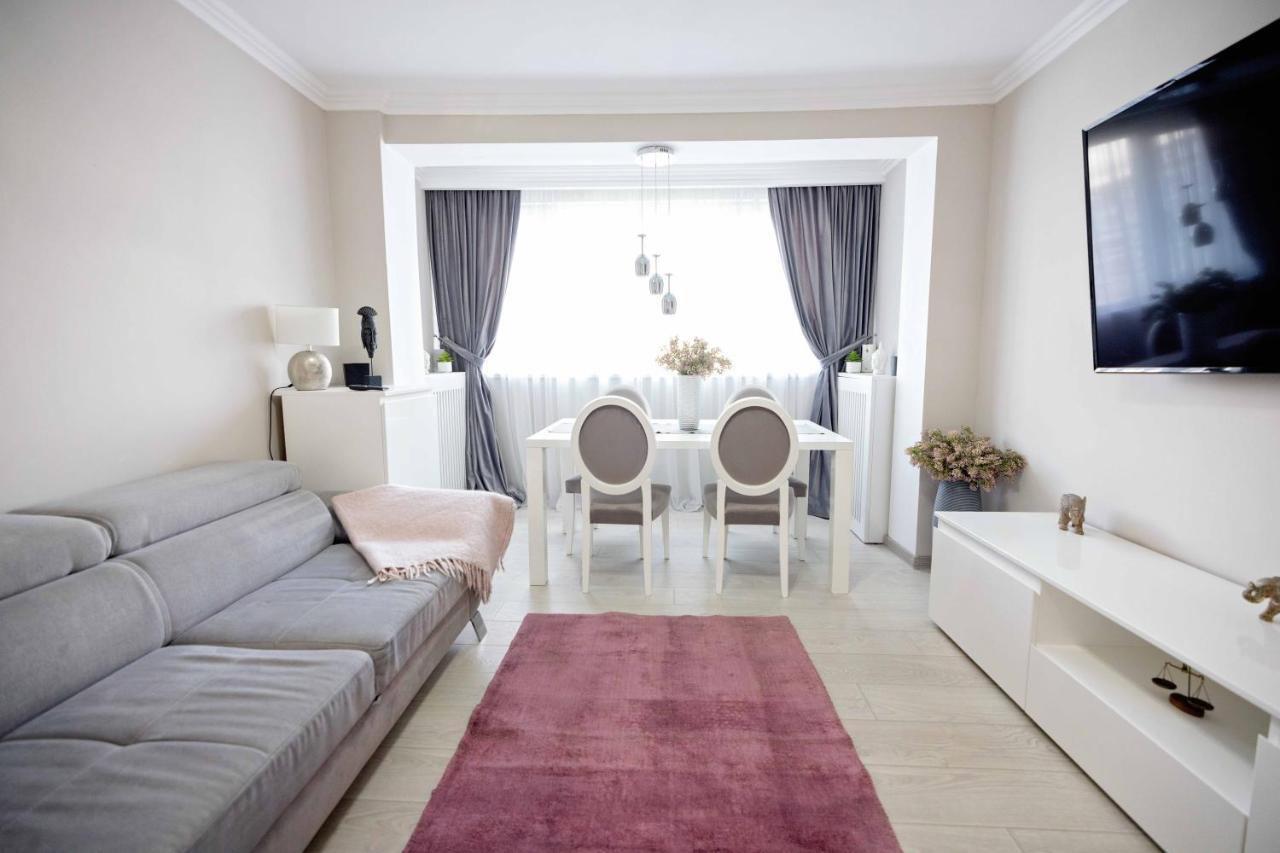 Joyful Apartment ทิมิชัวรา ภายนอก รูปภาพ