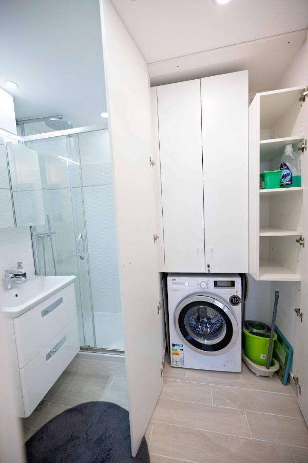 Joyful Apartment ทิมิชัวรา ภายนอก รูปภาพ